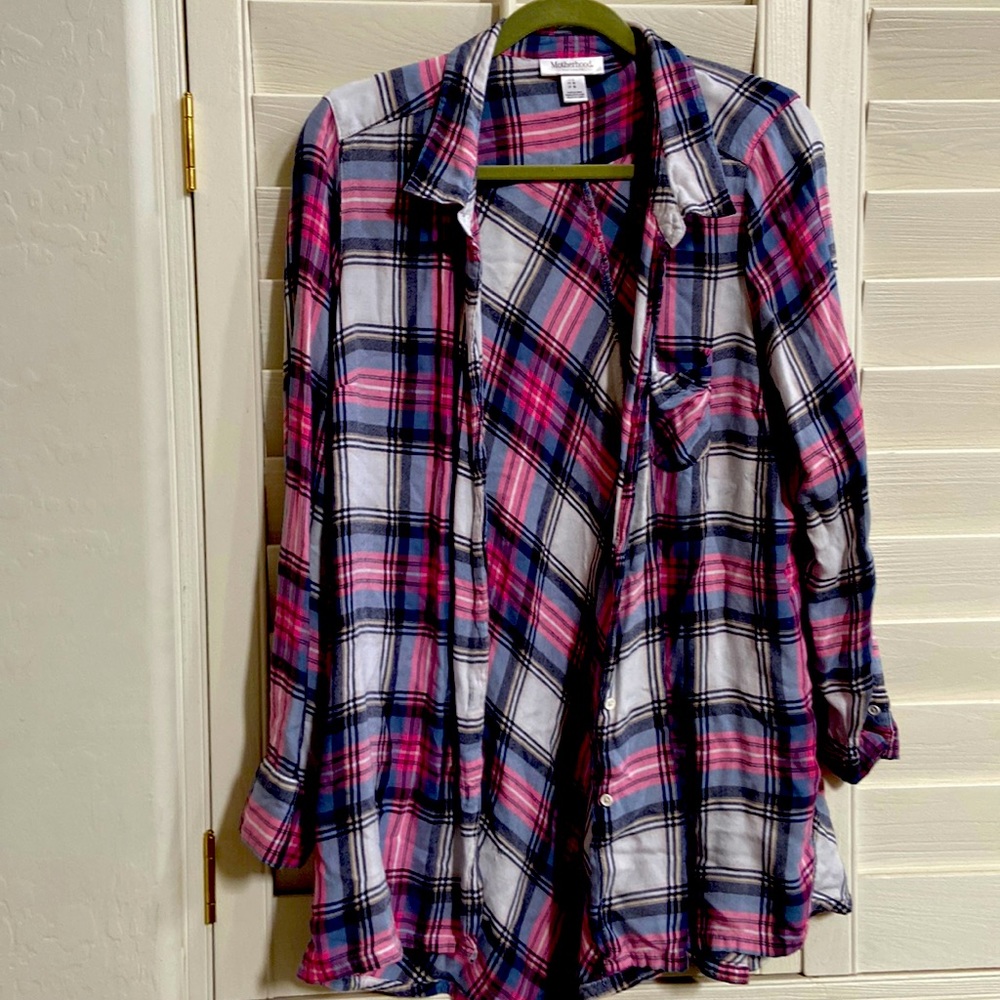 Motherhood maternity button up plaid shirt